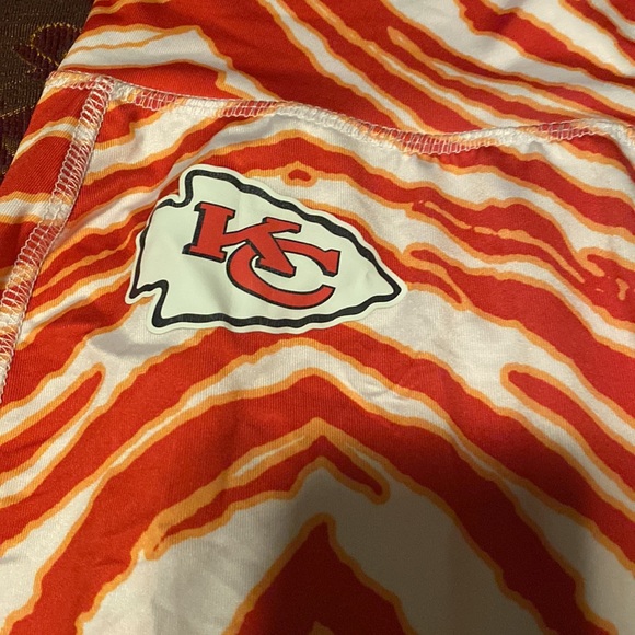 NFL Official Kansas City Chiefs High Waist Legging - Picture 2 of 5